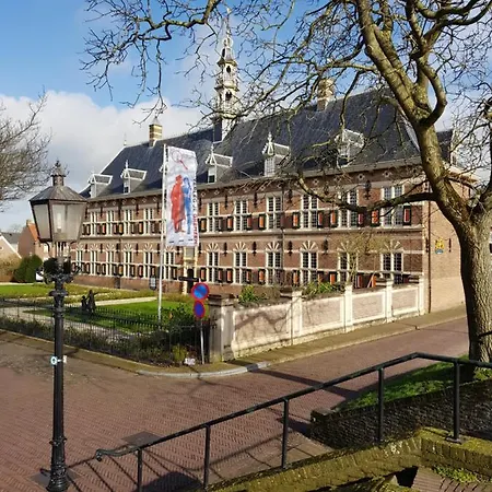 Hotel Buren Buren
