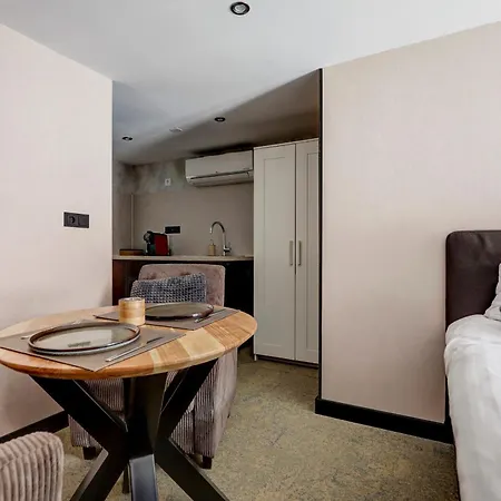 Hotel Buren فندق Buren (Gelderland)