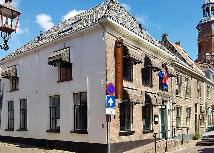 Отель Hotel Buren