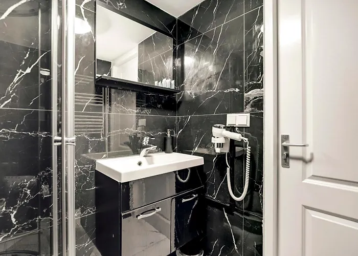 Отель Hotel Buren Buren (Gelderland)