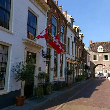 מלון Hotel Buren