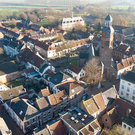 Buren מלון Buren (Gelderland)